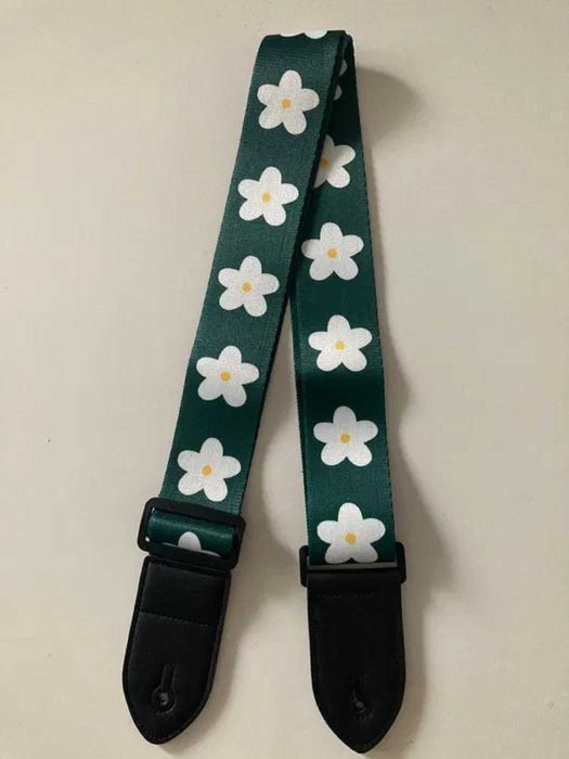 Curea cordelina cu floricele pentru chitara