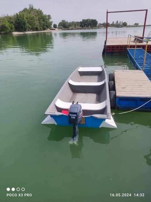 Продам лодку стекло-пластик новая с мотором