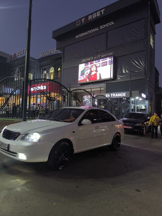 Malibu primyer 17r diska sotiladi