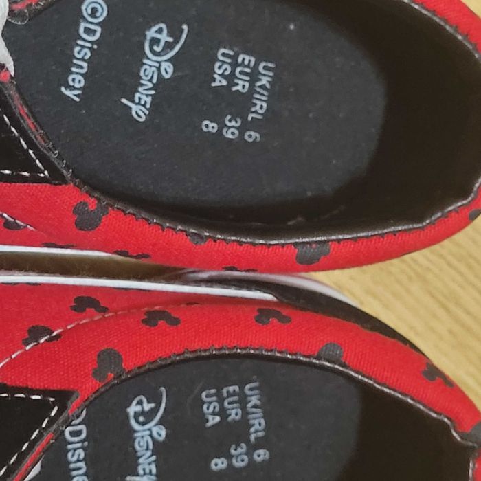 Vand pantofi sport