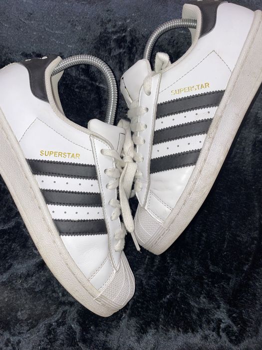 Продам мужские кроссовки