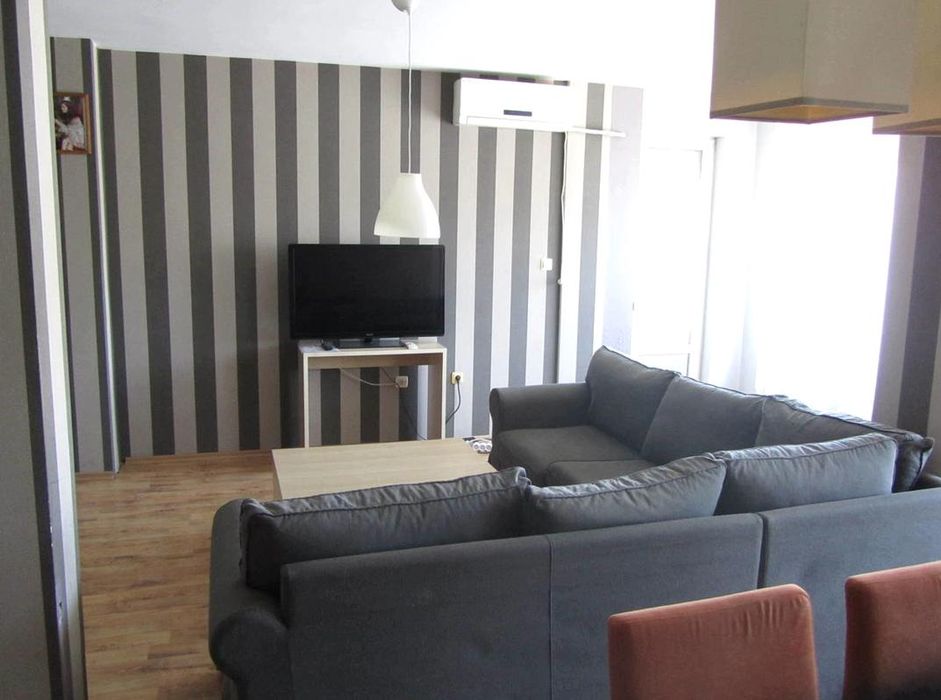 Дава се под наем Двустаен апартамент в Пловдив, Кършияка - 105 кв.м за 500 € - Снимка #1