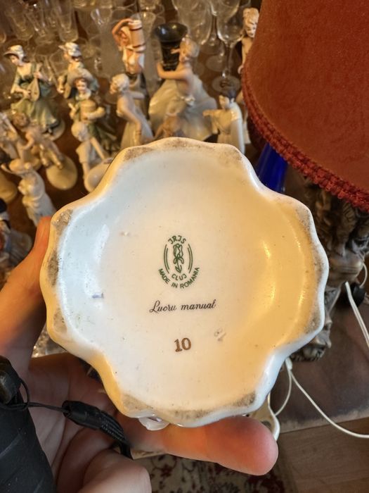 Bibelouri & statuete din porțelan