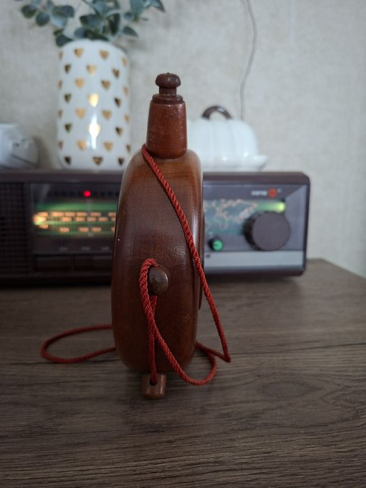 Plosca veche din lemn. Fără defecte. Proveniență: Polonia