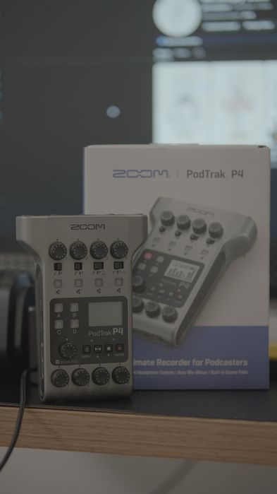 ZOOM P4 портативный аудиорекордер