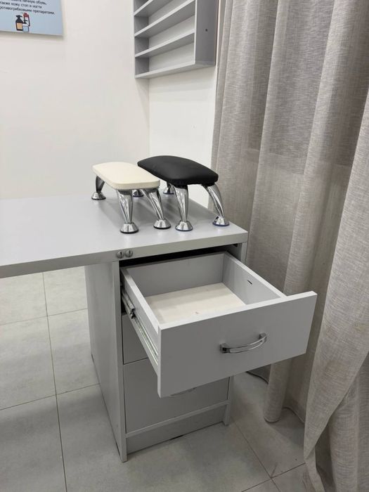 В продаже все для мастеров маникюра