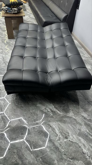 Диван сатылады кара былгары кожа