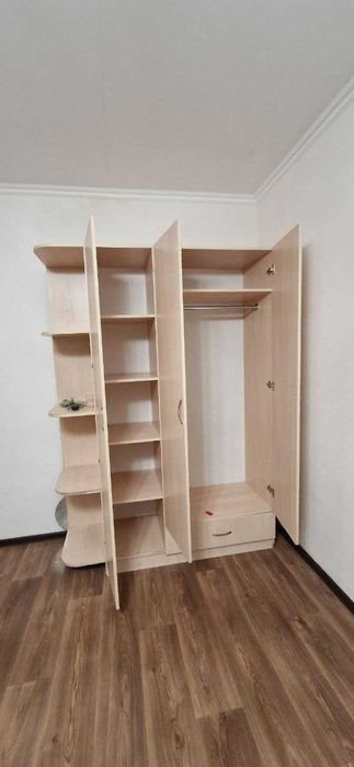 Продается шкаф для одежды