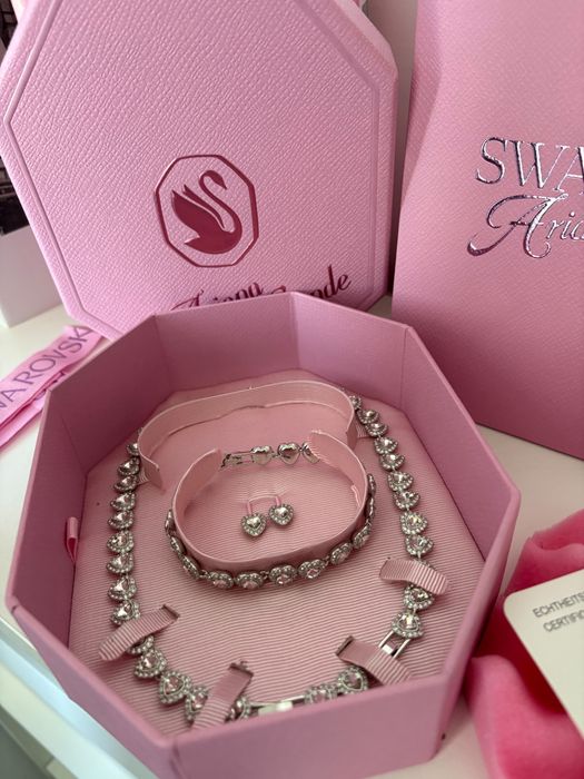 Set Swarovski x Ariana Grande