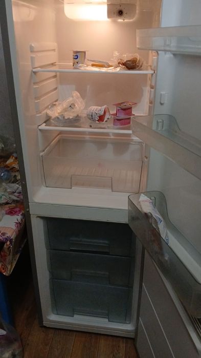 самсунг серебристый