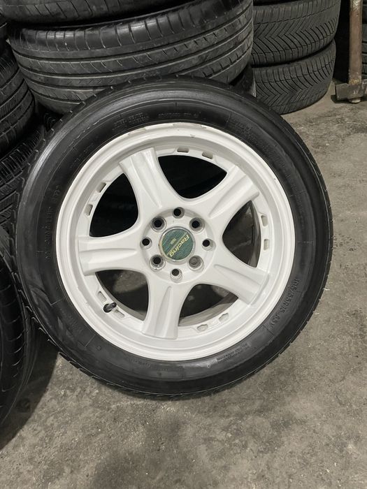 R15 universal teshik li