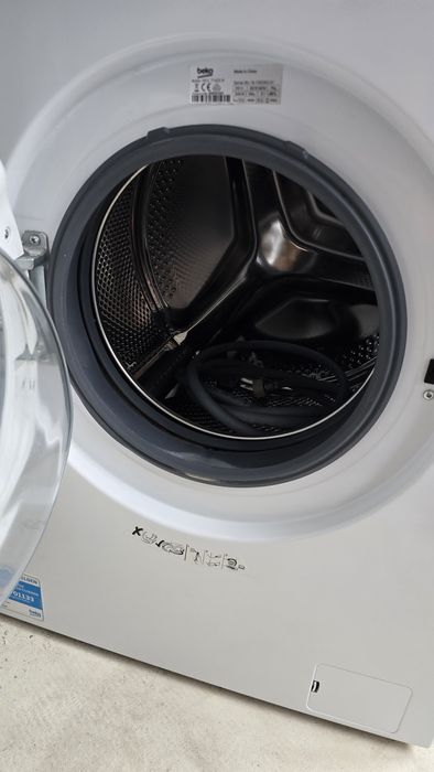 Masina de spalat slim Beko WCL71433N 7 kg(accept si schimburi)