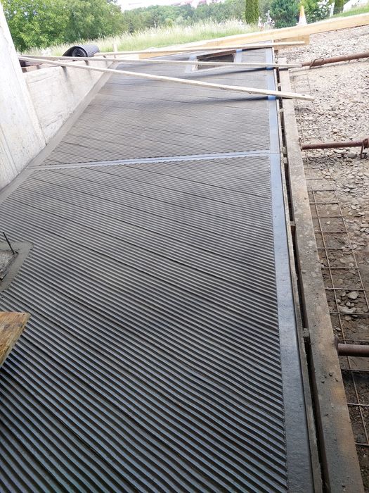 Beton amprentat,beton elicopterizat,beton antiderapant,cofraje etc