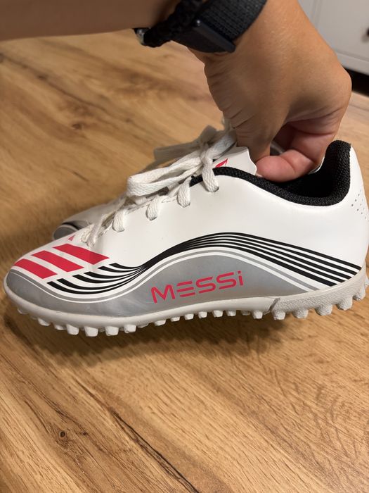 Оригинални стоножки Adidas F50 Messi Club
