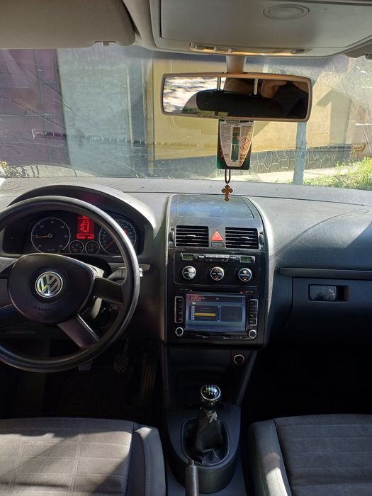 Vand vw toran 7 locuri
