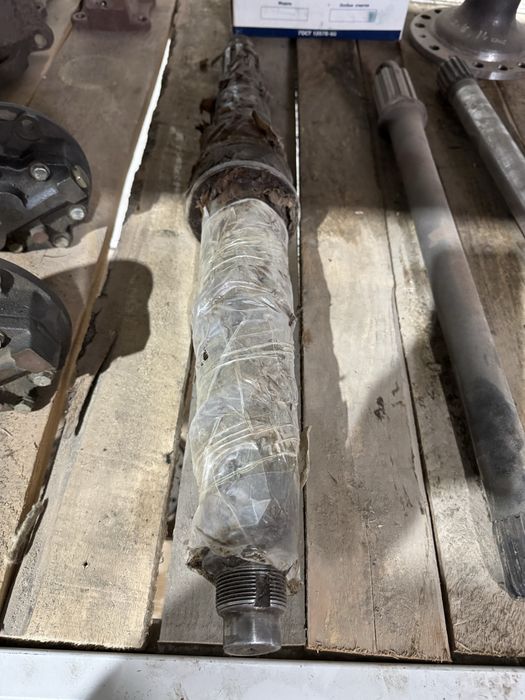 Вал промежуточный раздатки КРАЗ новый