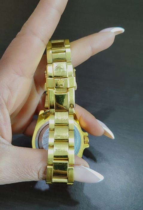 Часовник Rolex!!!