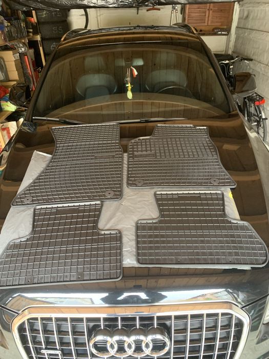Preșuri interior și tăviță portbagaj din cauciuc Audi Q5