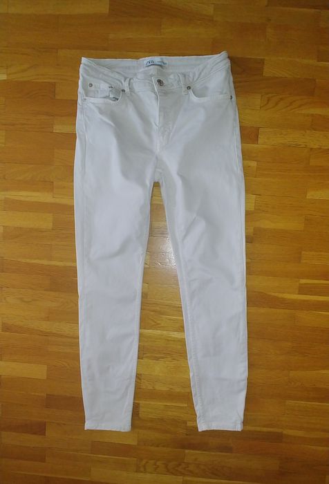 Отлични дънки на Zara,EUR 40