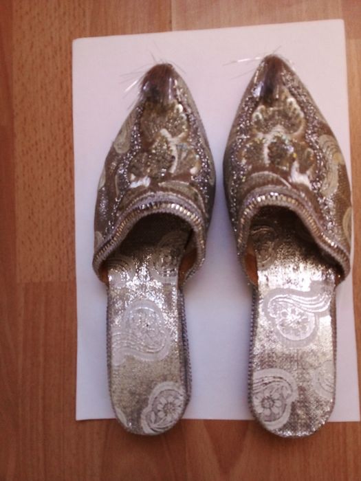 Тапочки   домащние   комнатные