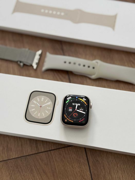 Apple Watch Series 8 41 mm Starlight Aluminum