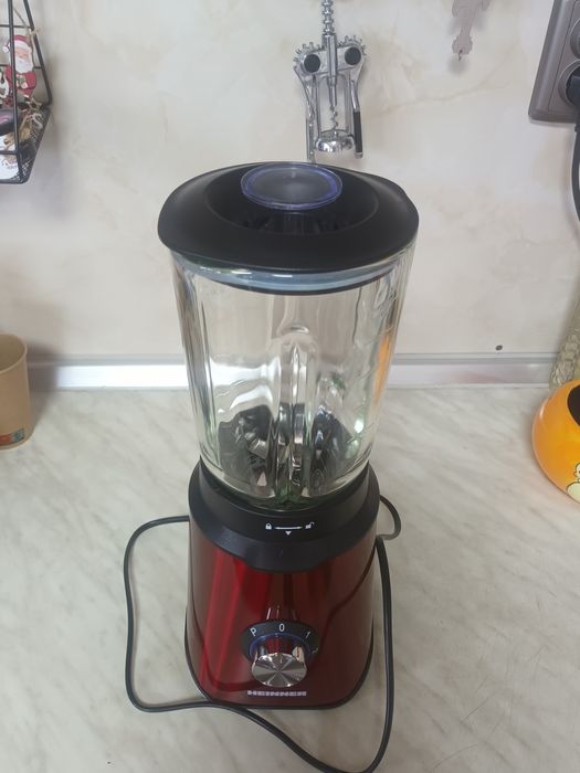 Блендер Heinner нов