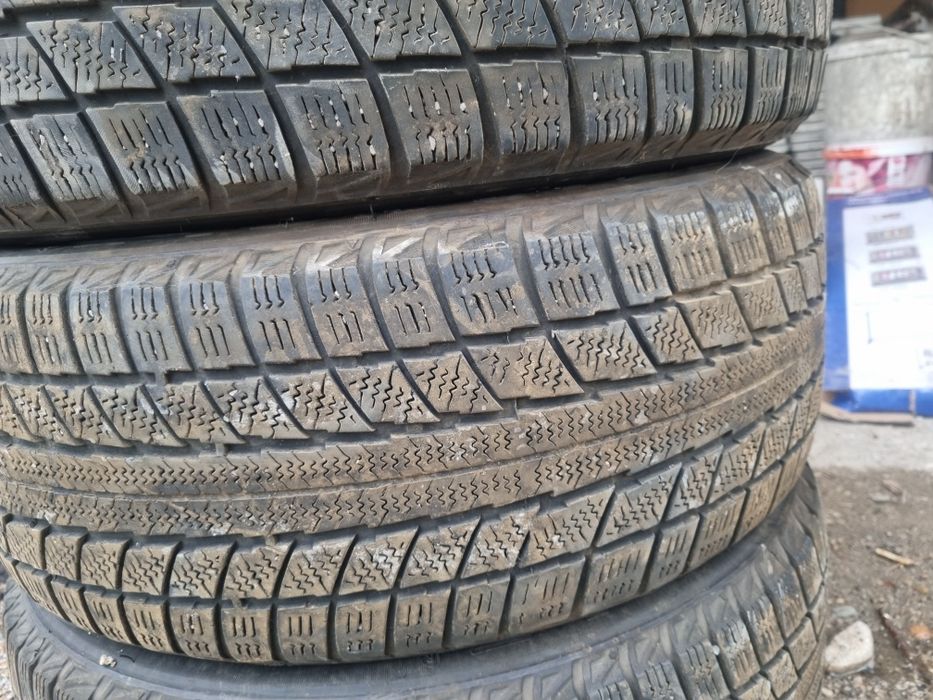 215/55 R17                       .
