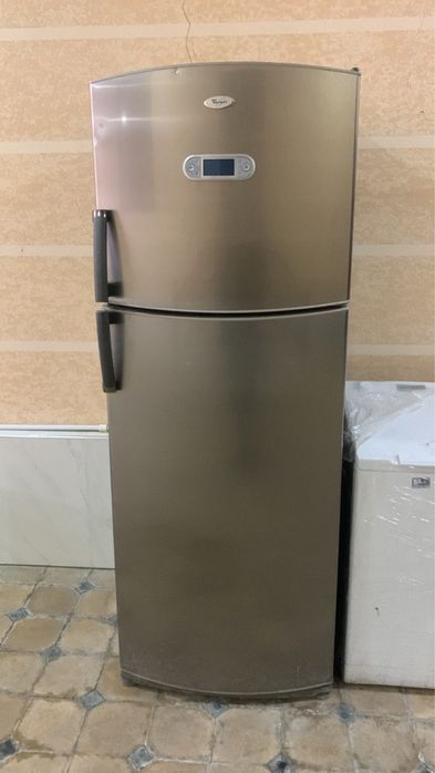 Холодильник Whirlpool
