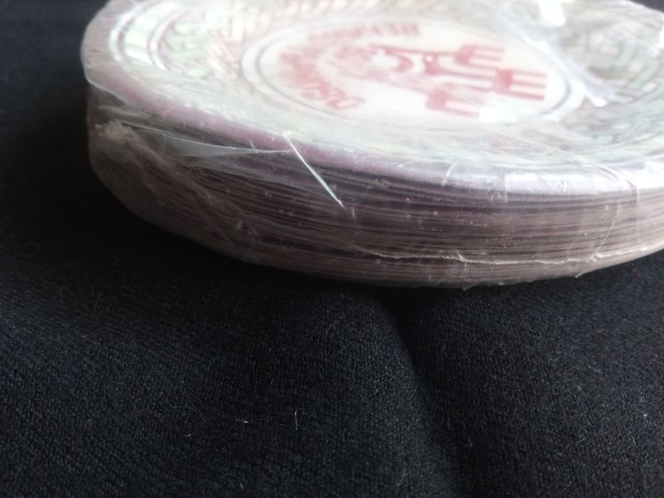 Картонени чинии Велико Търново 800 от социализма