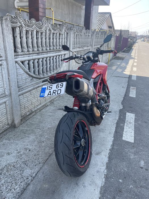 Ducati hypermotard 821/ Schimb Panigale sau R1 Big Bang