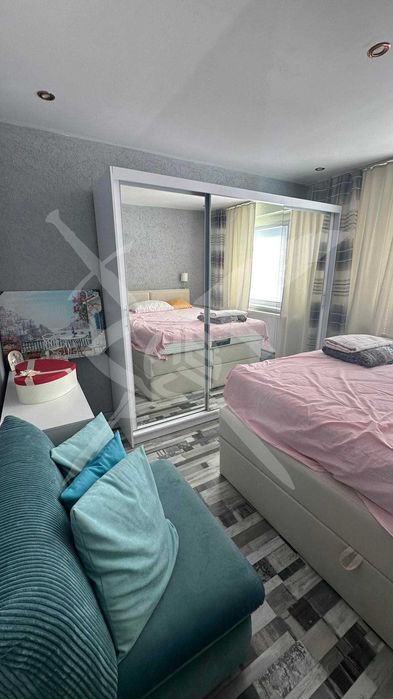 Продава се Тристаен апартамент в Варна, Завод Дружба - 80 кв.м за 12 €/кв.м - Снимка #2