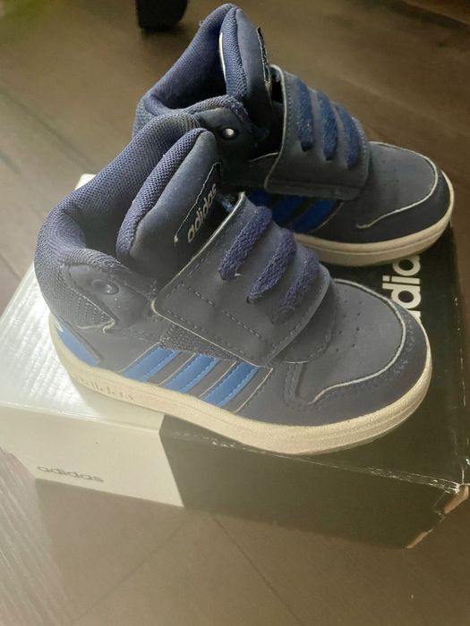 Adidas ghete mărimea 23