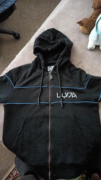 Carnage Luda суичър