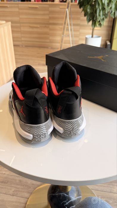 Air jordan krasovka