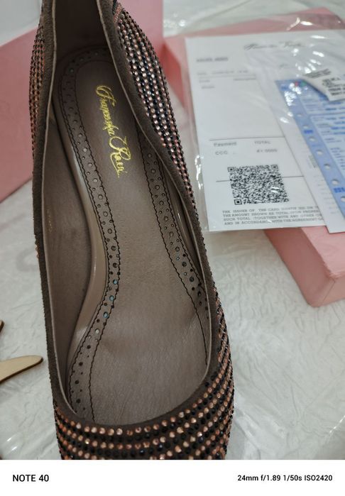 Продам туфли женские