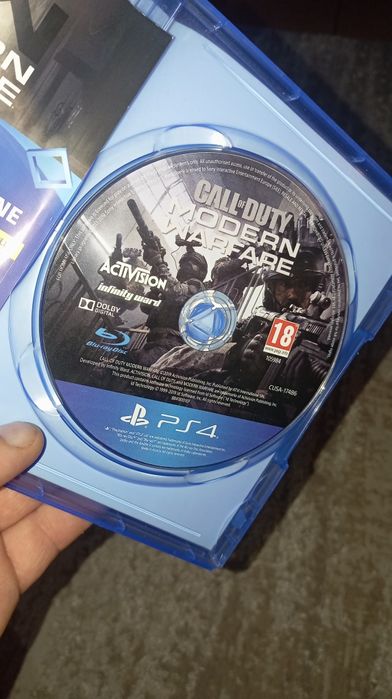 Call of Duty  , infiniti și modern warfare PS4!