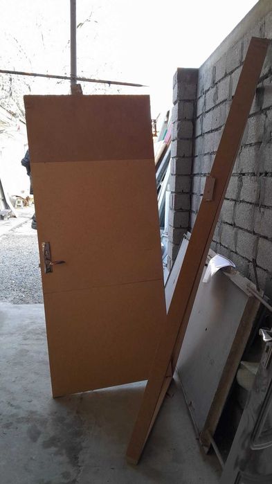 Продается МДФ дверь Б/У