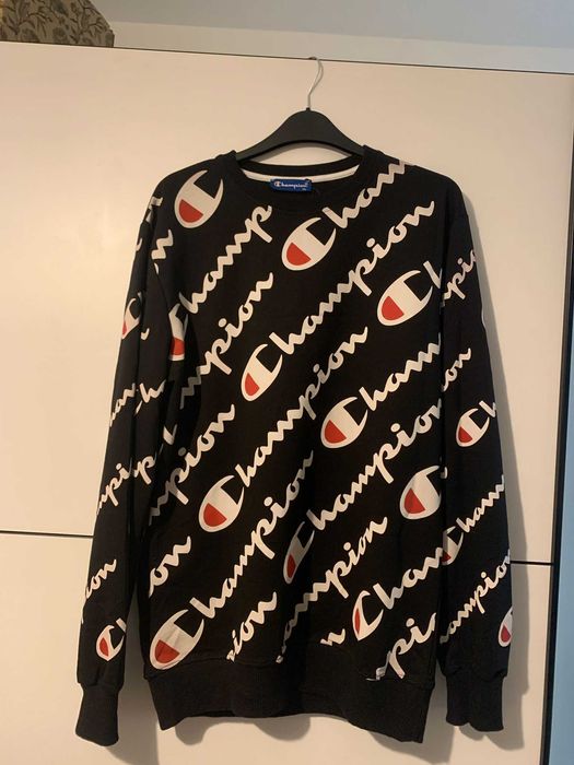 Bluza Champion marime (XL) merge si pt L