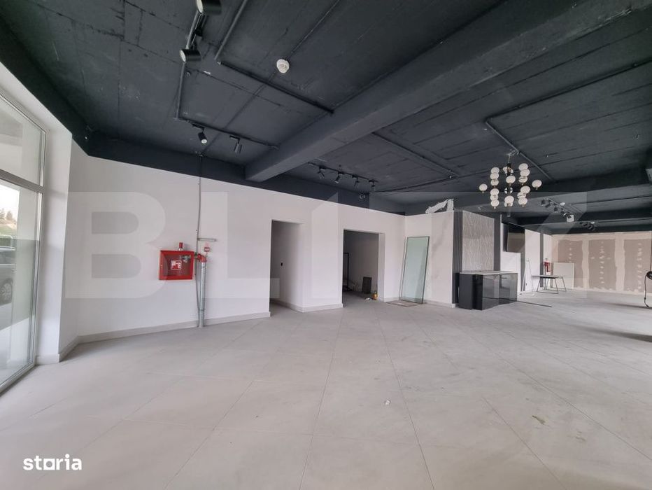 Spatiu comecial pentru showroom, 375 mp, bloc nou, zona Corneliu Copos