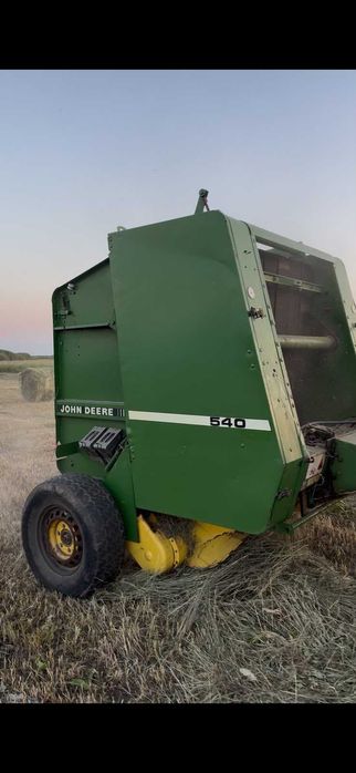 Пресс-подборщики John Deere
