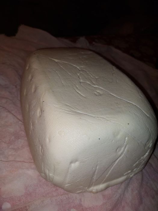 Telemea de vacă proaspătă/sărată