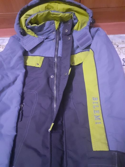 Продам куртки детские на мальчик