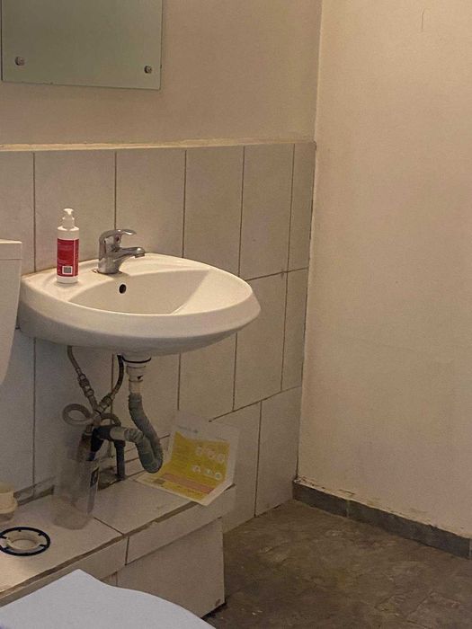 Dau in chirie spatiu comercial in zona Decebal