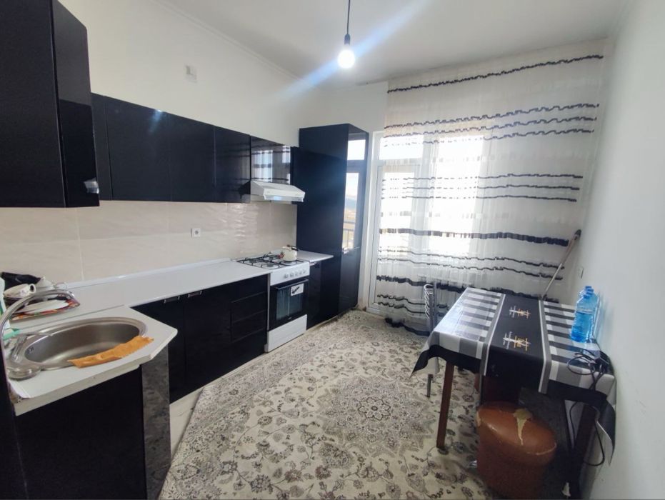 3х комнатная с мебелью и техникой в 16 этажке