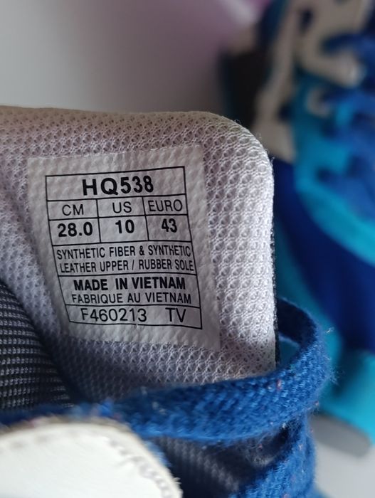 Маратонки  Asics
