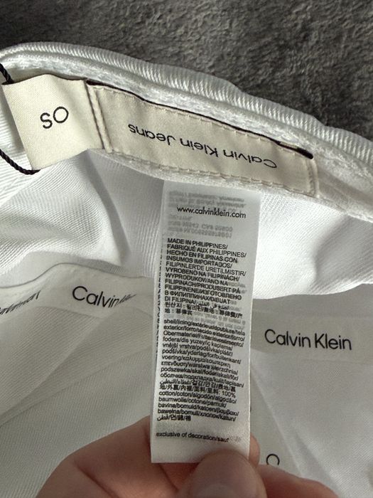 Calvin Klein Jeans seasonal sapca unisex alba cu logo negru os noua