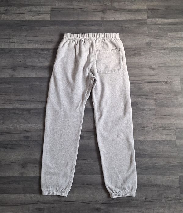 Pantaloni Essentials Grey