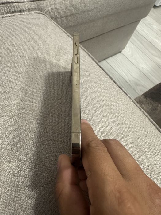 Se vinde iphone 12 pro max