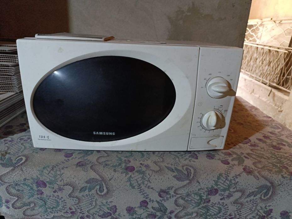 Mikrafolnovka Samsung