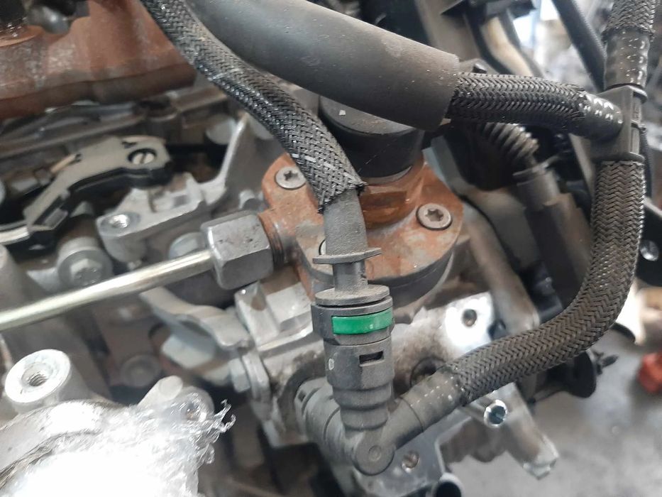 pompa inalta 1.5cdti  yh01 opel vivaro c  citroen jumper  0445010761